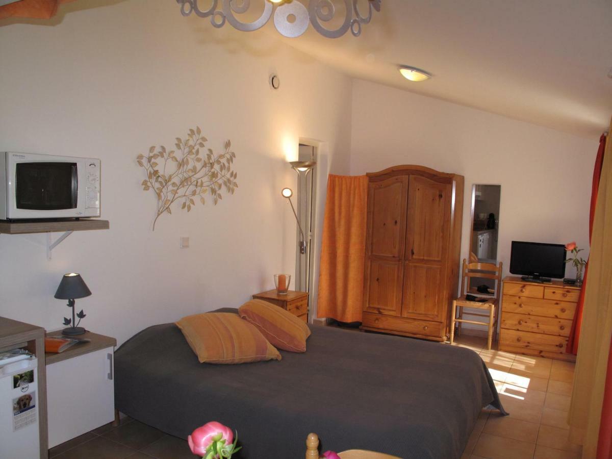 Residence Miro, Gites Avec Piscine Chauffee Et Tennis Les Arcs-sur-Argens Buitenkant foto